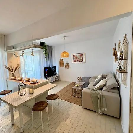 Apartament Sea La Vie - Beachfront Luxury *