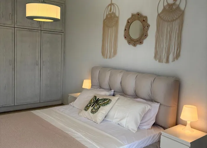 Sea La Vie - Beachfront Luxury Apartament Hanioti