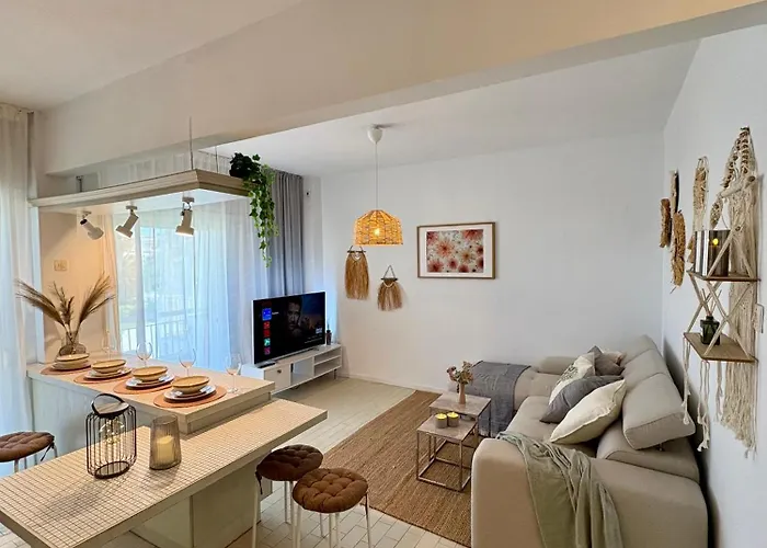 Sea La Vie - Beachfront Luxury